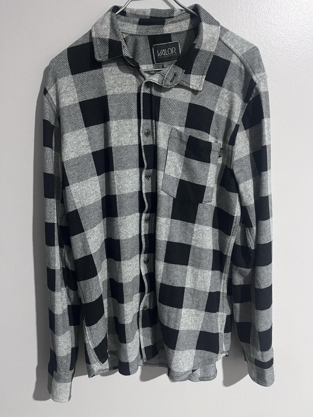 Valor Collective Shirt Mens L Gray Long Sleeve Button-Up Plaid Flannel Relaxed